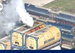 Chemical leak prompts evacuations near Ohio steel plant